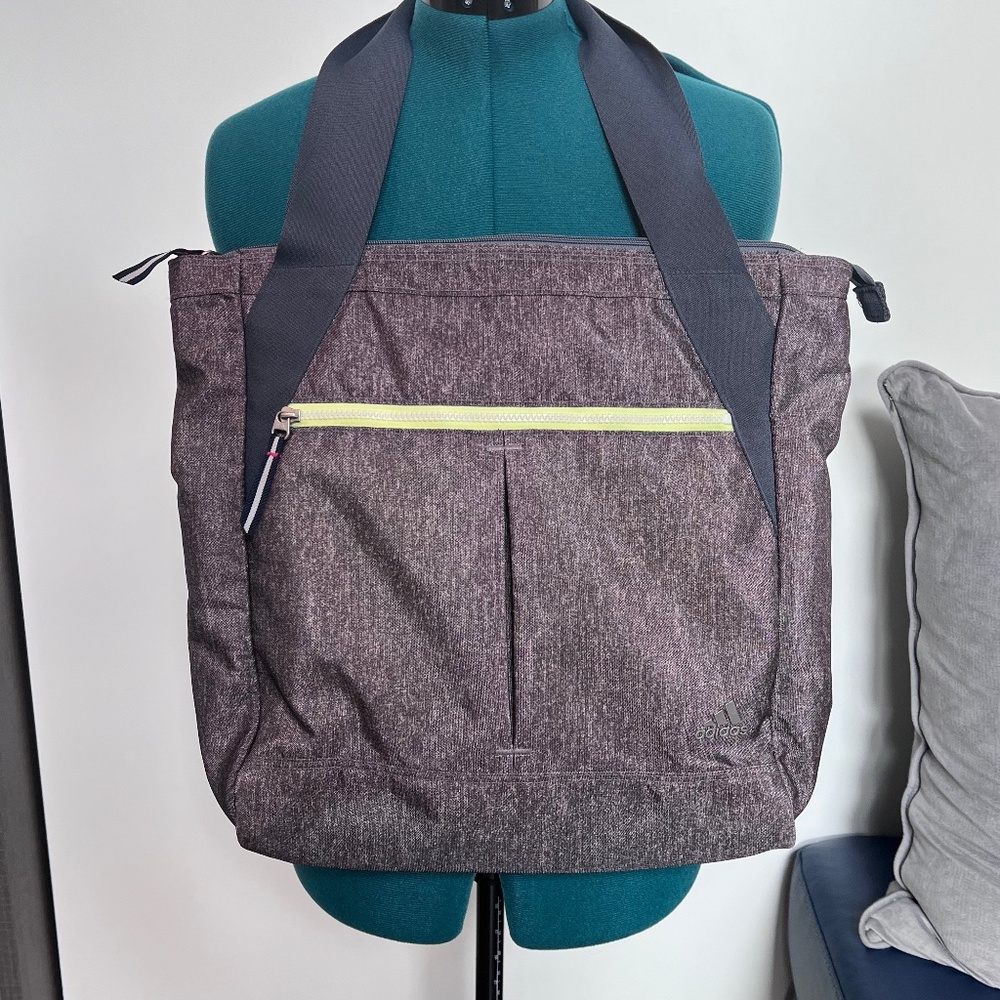 Adidas sport bag / tote - unisex